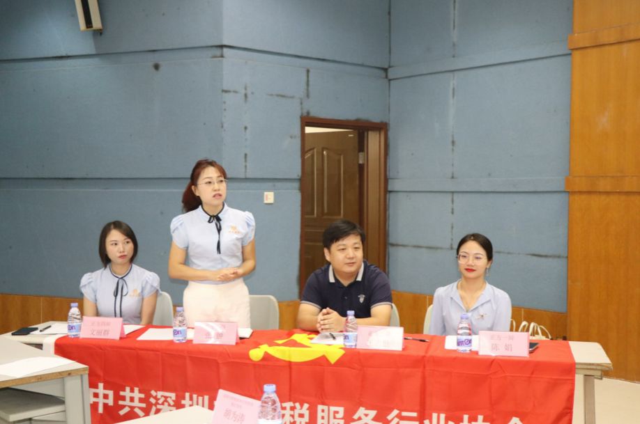 唇枪舌剑，百辩为王