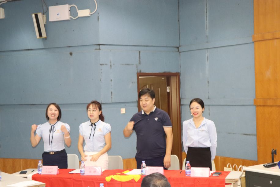 唇枪舌剑，百辩为王