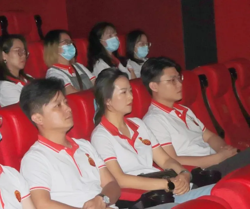 协会党建 | 观影《长津湖》缅怀先烈，不忘初心