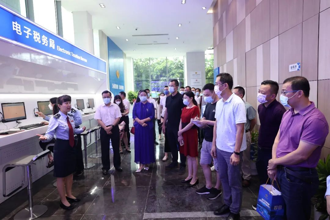 协会动态 | 协会受邀参加宝安区税务局涉税中介服务专厅启用仪式