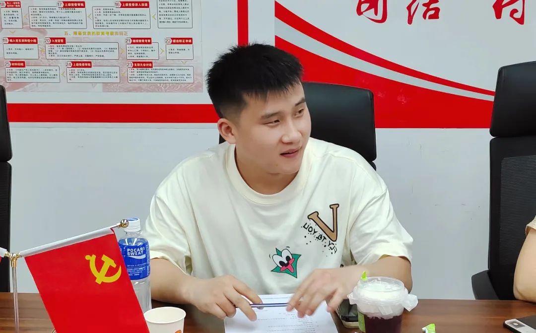 协会动态 | 协会开展庆“八一”退役军人座谈茶话会