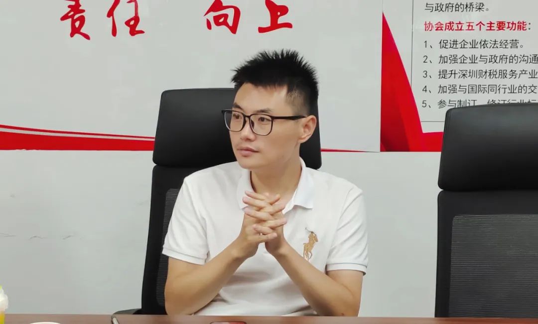 协会动态 | 协会开展庆“八一”退役军人座谈茶话会