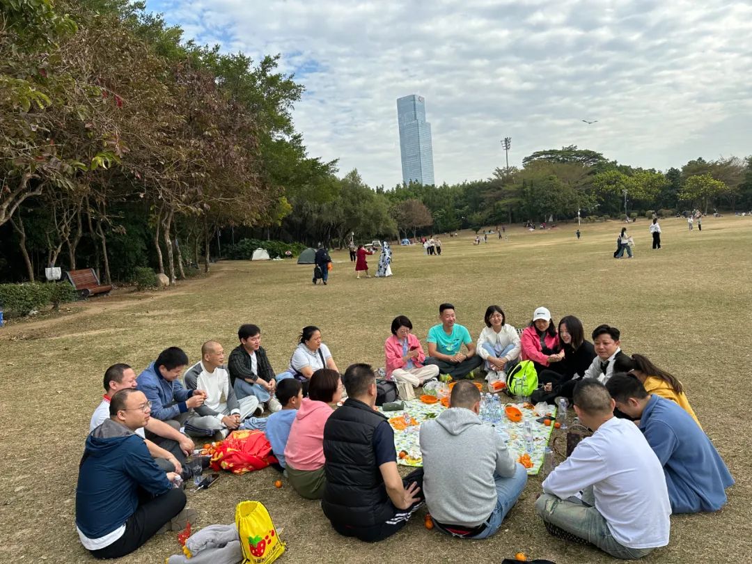 协会动态 | 协会组织前往深圳市莲花山开展瞻仰邓小平同志铜像缅怀纪念活动