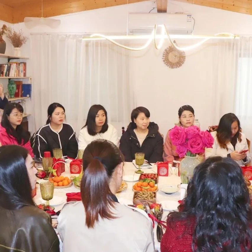 协会活动 | 书香伴芳华，共读《人生由我》