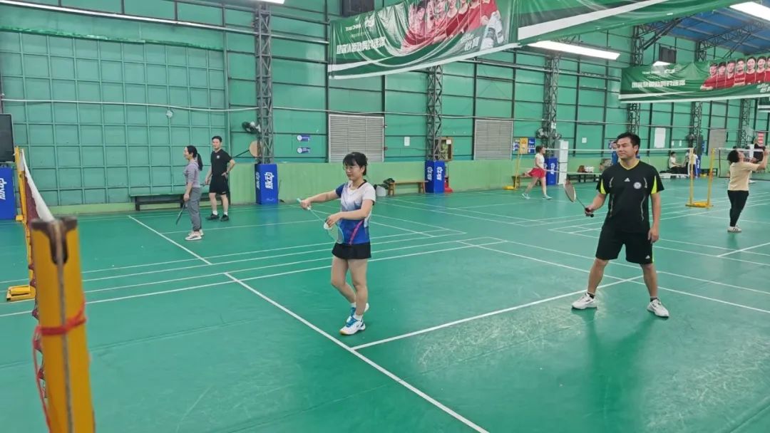 协会活动 | 【挥拍向春·活力绽放】财税人的春日羽球之约等你来战！