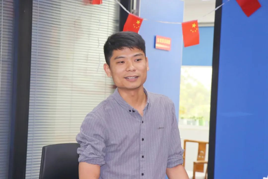 协会动态 | 深圳市财税服务行业协会龙岗联络会举行授牌仪式