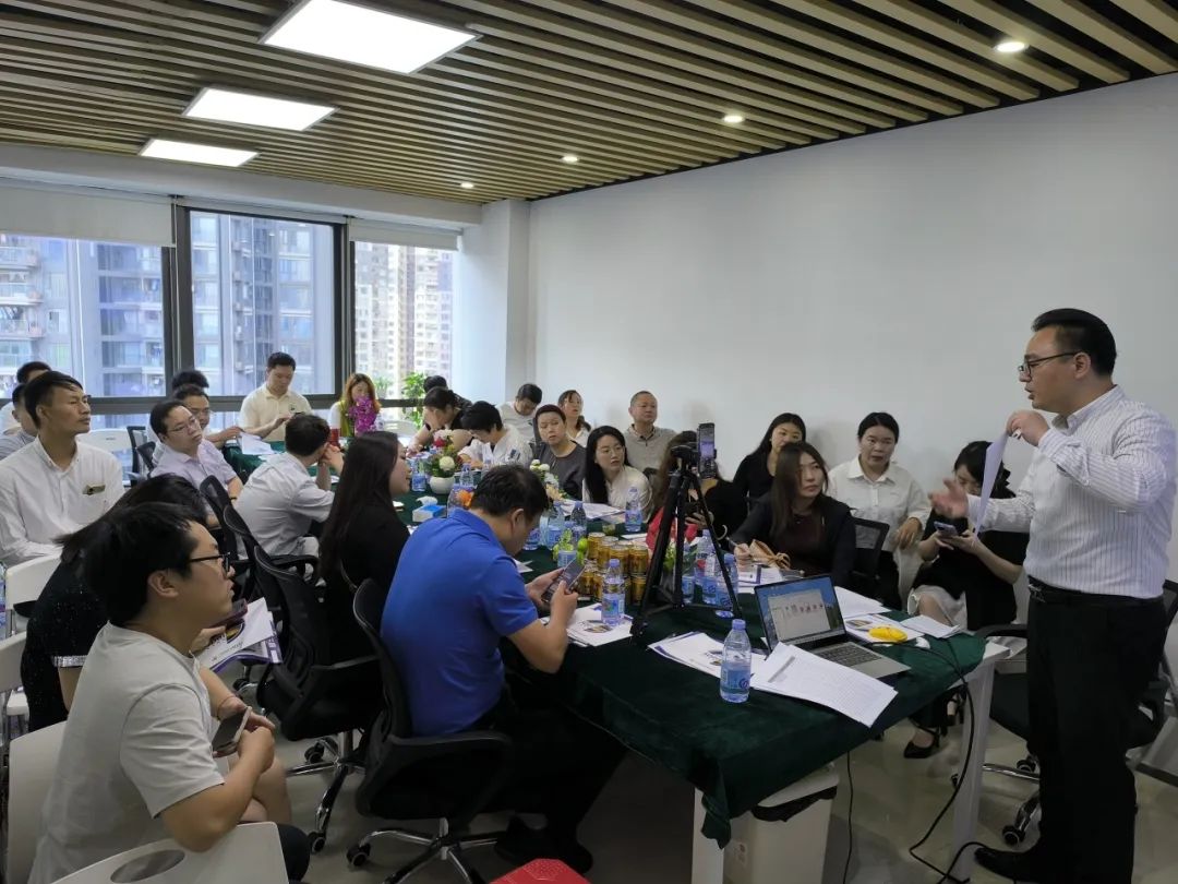 协会活动 | 龙华联络会——赋能培训财税专场，助力会员企业发展