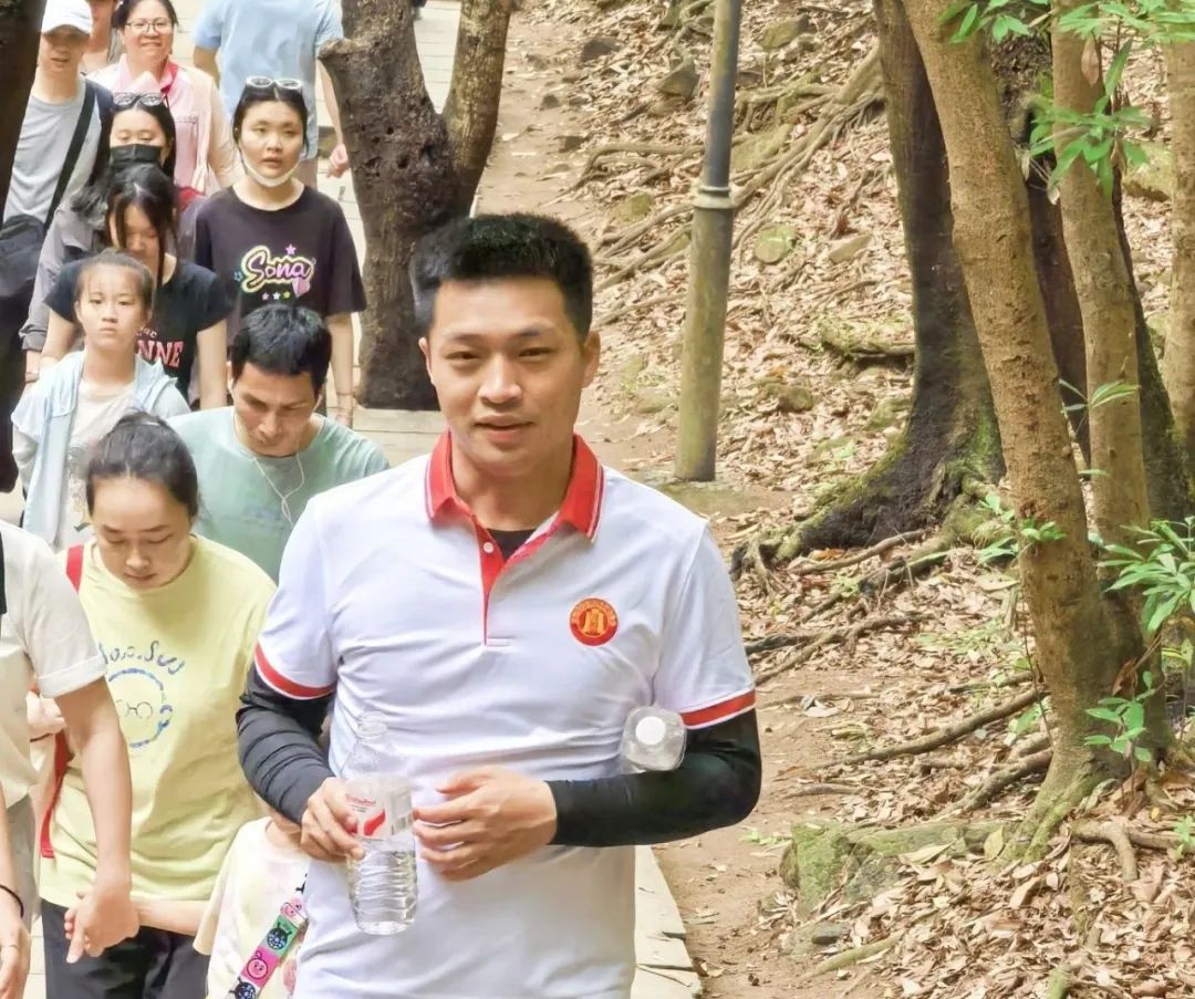 协会活动 | “春峦拾趣・步履生晖”凤凰山徒步活动——锻炼体魄、快乐行走、健康生活