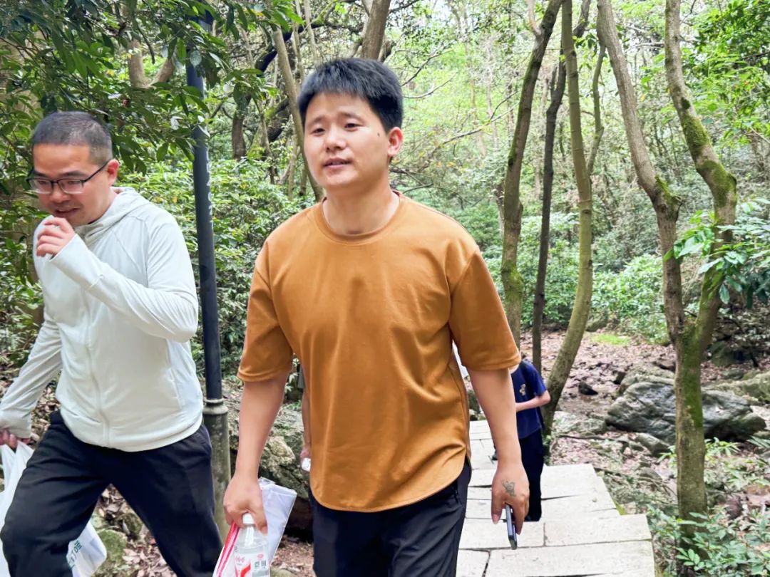 协会活动 | “春峦拾趣・步履生晖”凤凰山徒步活动——锻炼体魄、快乐行走、健康生活