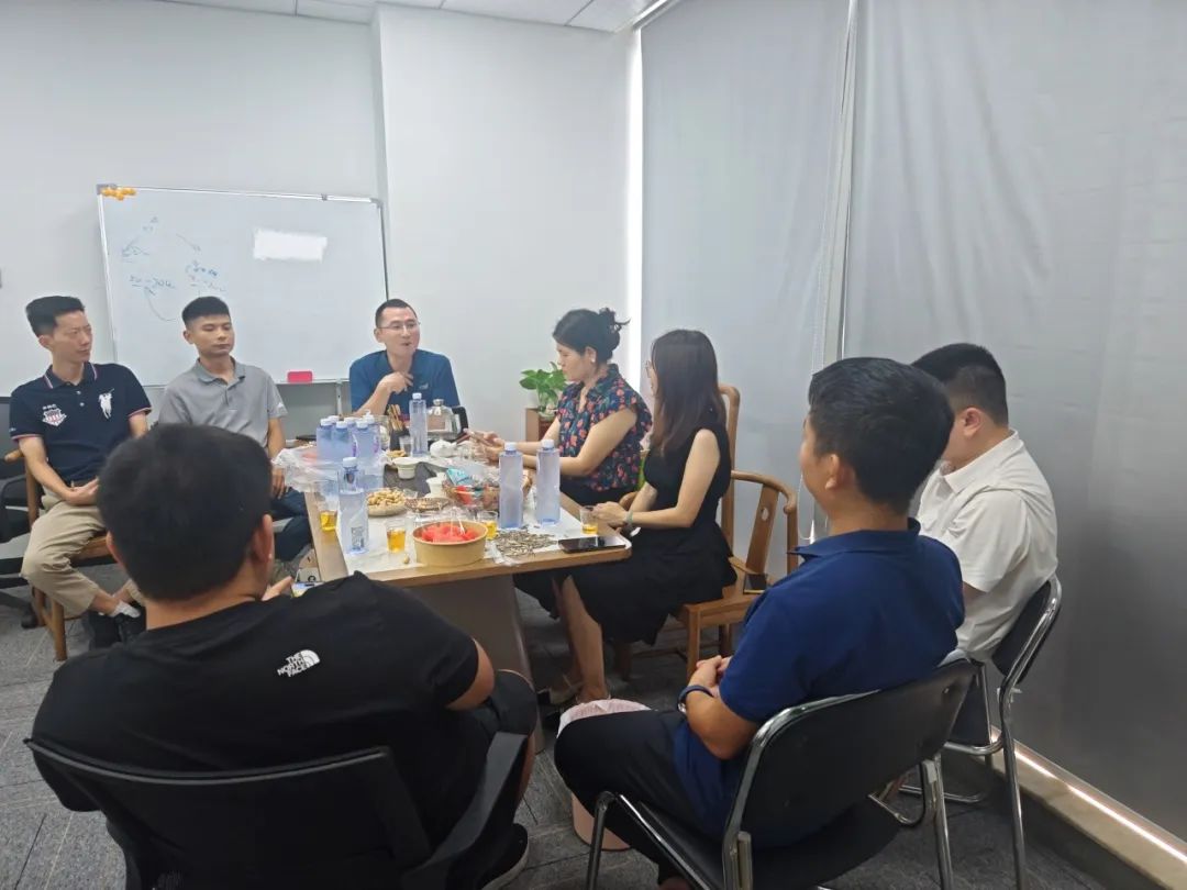 协会动态 | 深圳市财税服务行业协会龙岗联络会委员月度会议圆满召开！