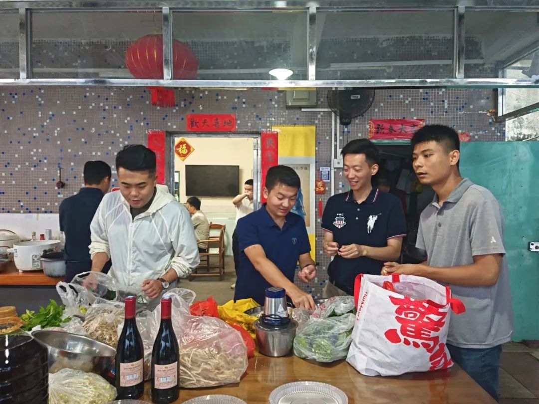 协会动态 | “财税人的盛夏轰趴”：龙岗联络会美食拓展齐上阵，共谱清凉资源协奏曲