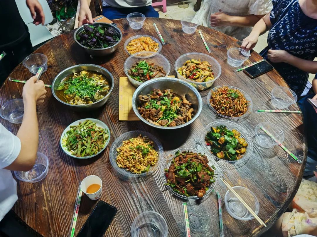 协会动态 | “财税人的盛夏轰趴”：龙岗联络会美食拓展齐上阵，共谱清凉资源协奏曲