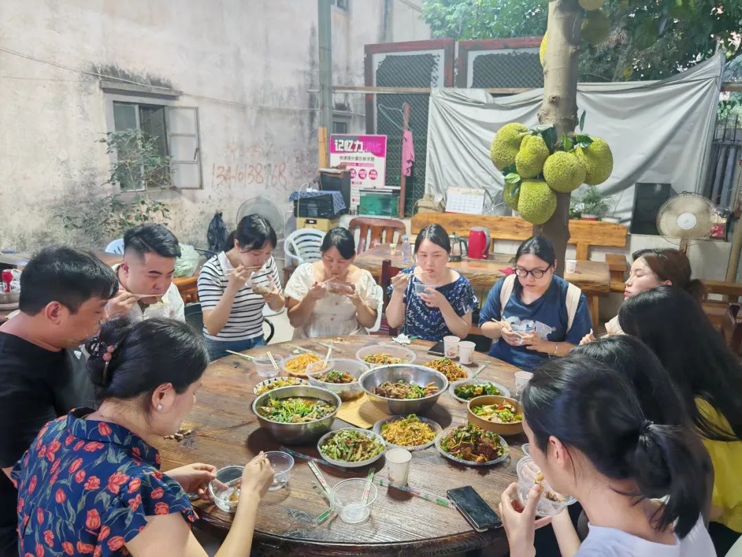 协会动态 | “财税人的盛夏轰趴”：龙岗联络会美食拓展齐上阵，共谱清凉资源协奏曲
