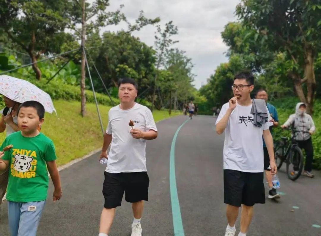 协会活动 | 湖光叠翠绘心迹，步履同行聚真情——记协会西丽湖绿道徒步之旅