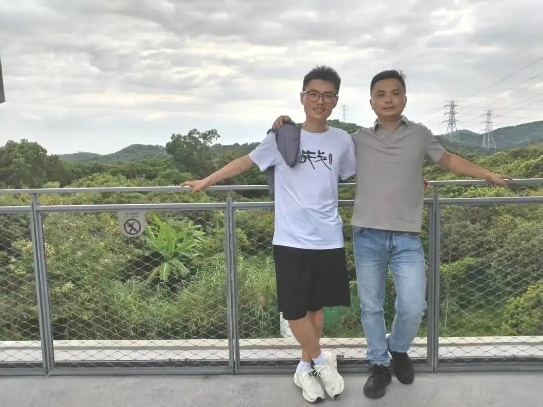 协会活动 | 湖光叠翠绘心迹，步履同行聚真情——记协会西丽湖绿道徒步之旅