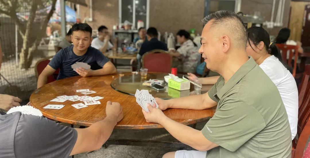 协会活动 | 湖光叠翠绘心迹，步履同行聚真情——记协会西丽湖绿道徒步之旅