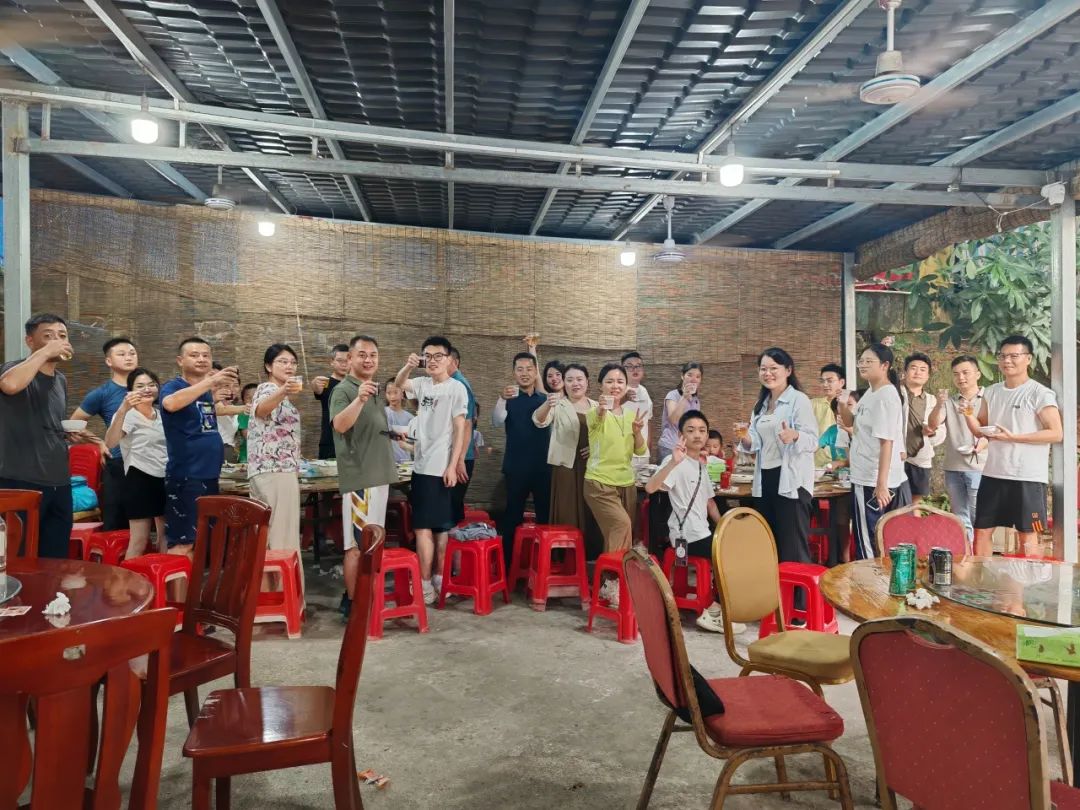 协会活动 | 湖光叠翠绘心迹，步履同行聚真情——记协会西丽湖绿道徒步之旅