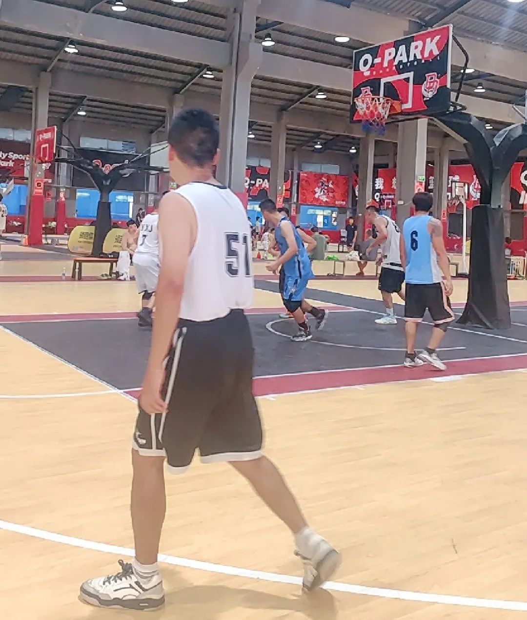 协会活动 | 燃情篮场，以球会友！深圳市财税服务行业协会篮球队VS春天体育队交流赛圆满落幕！