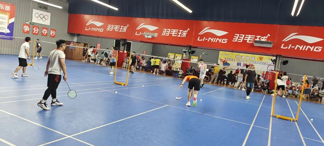 协会活动|深圳市财税服务行业协会宝安联络会羽毛球活动圆满落幕！