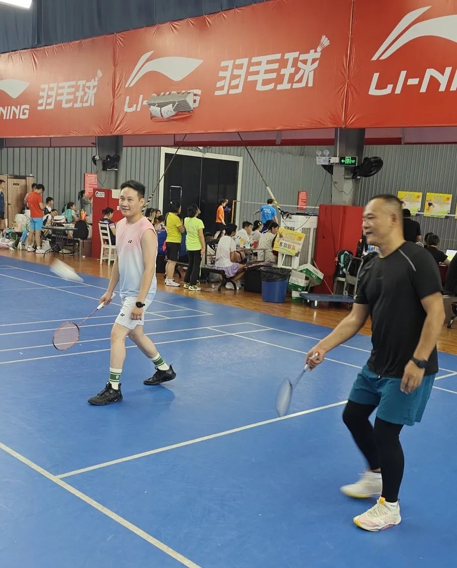 协会活动|深圳市财税服务行业协会宝安联络会羽毛球活动圆满落幕！