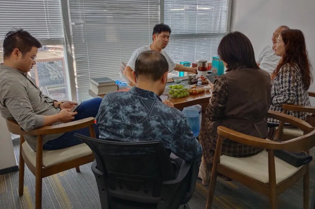 协会活动 l 携手同行，共话成长