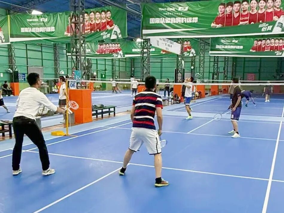 协会动态|羽动龙华，情聚财税，龙华联络会羽毛球活动