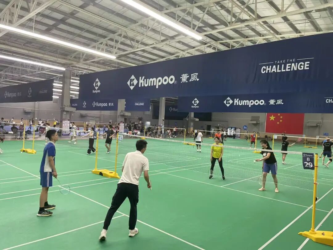 协会动态｜以球会友，聚力龙岗,龙岗联络会羽毛球活动